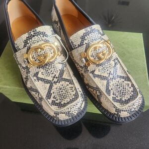 Gucci Black and Cream Snake Print Loafers with Gold Accent